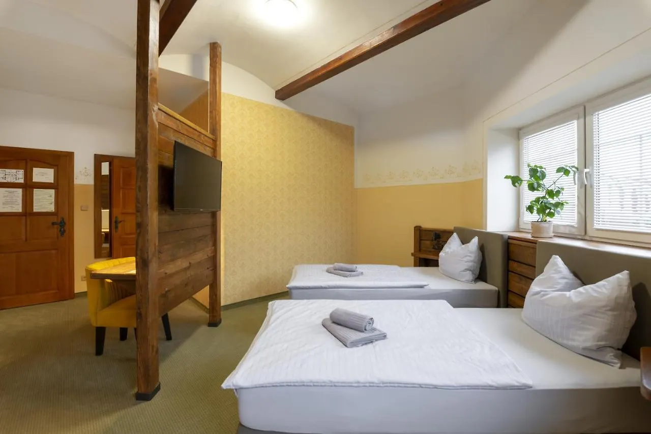Hotel U Simla Karlovy Vary 3*,
